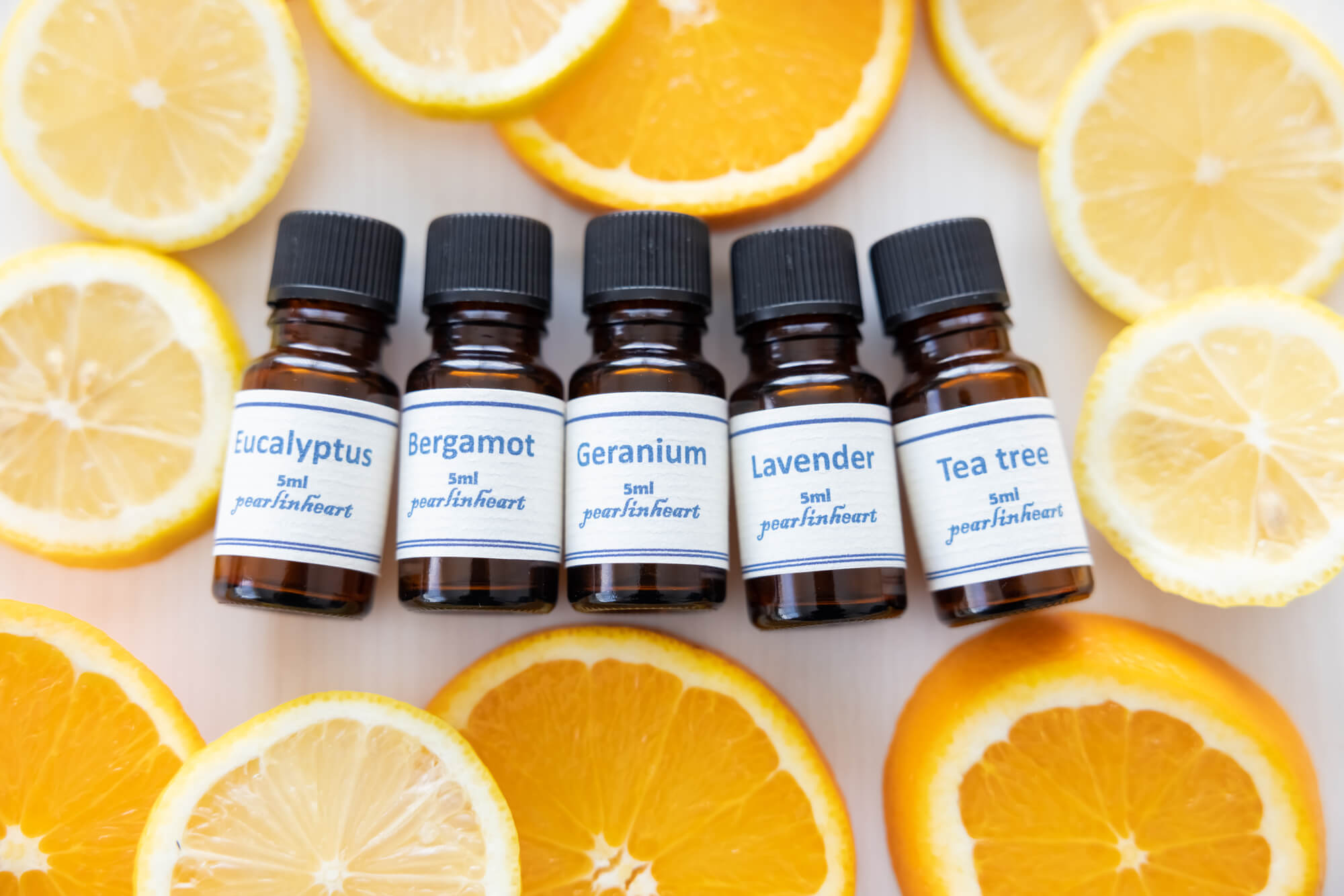 新品☆ヤングリビング オレンジ＆ロールオンピースアンドカーミング アロマ☆未開封 新品☆ヤングリビング オレンジ＆ロールオンピースアンドカーミング